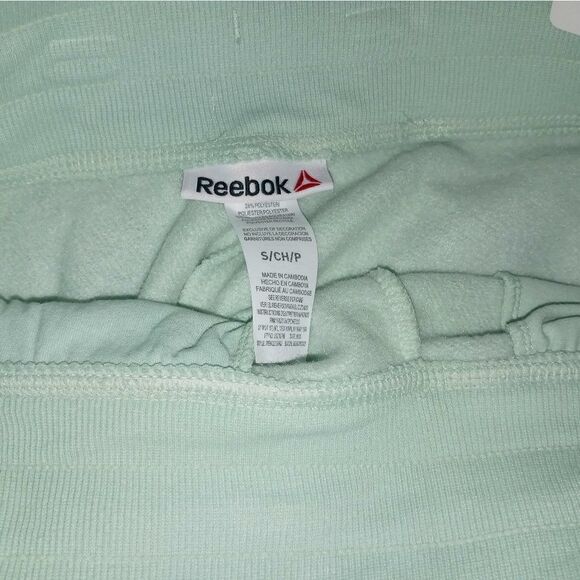 Reebok shorts 🩳 - Picture 7 of 9